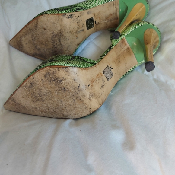 Shoes - Picture 3 of 3